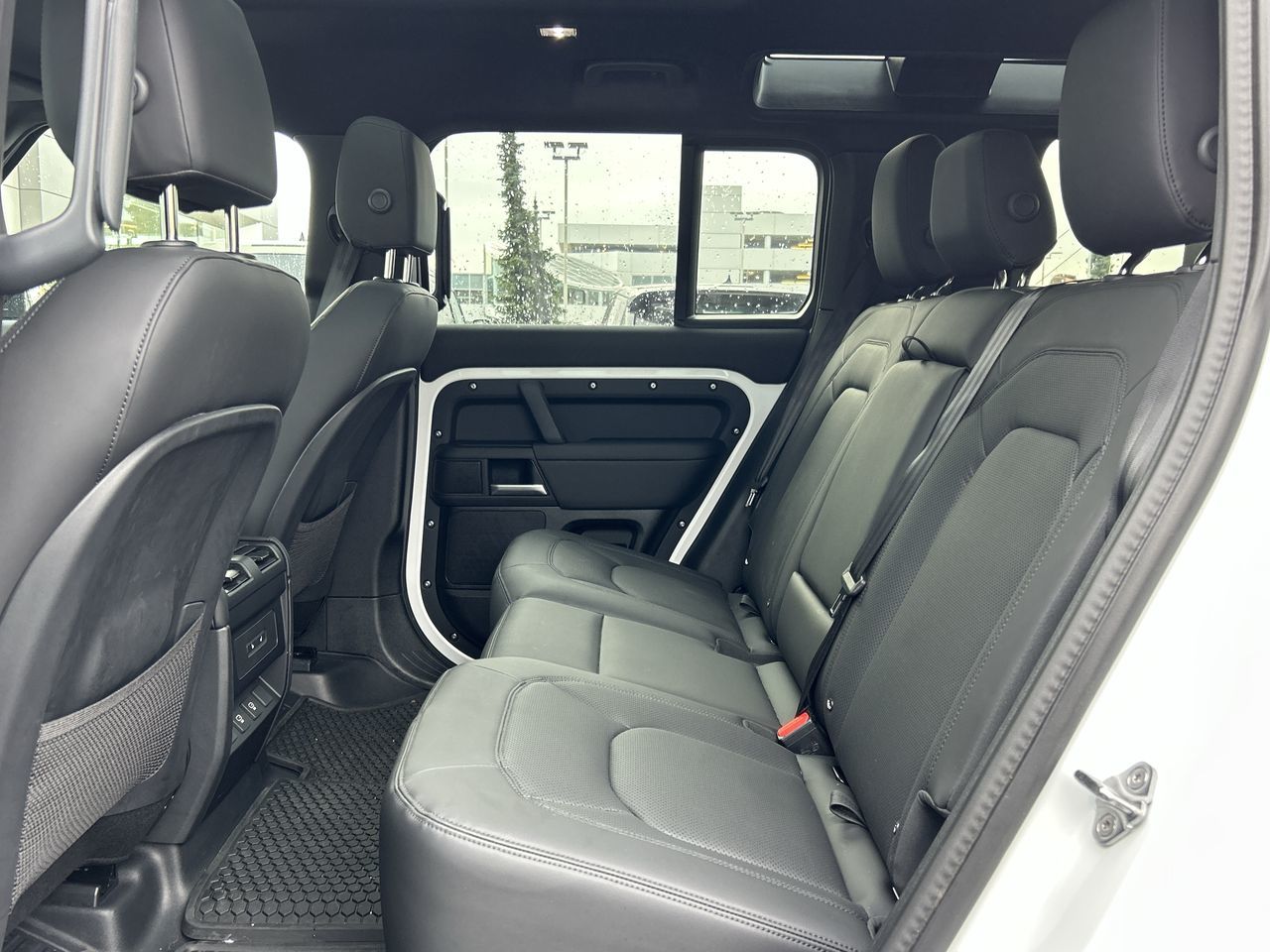 2025 Land Rover Defender