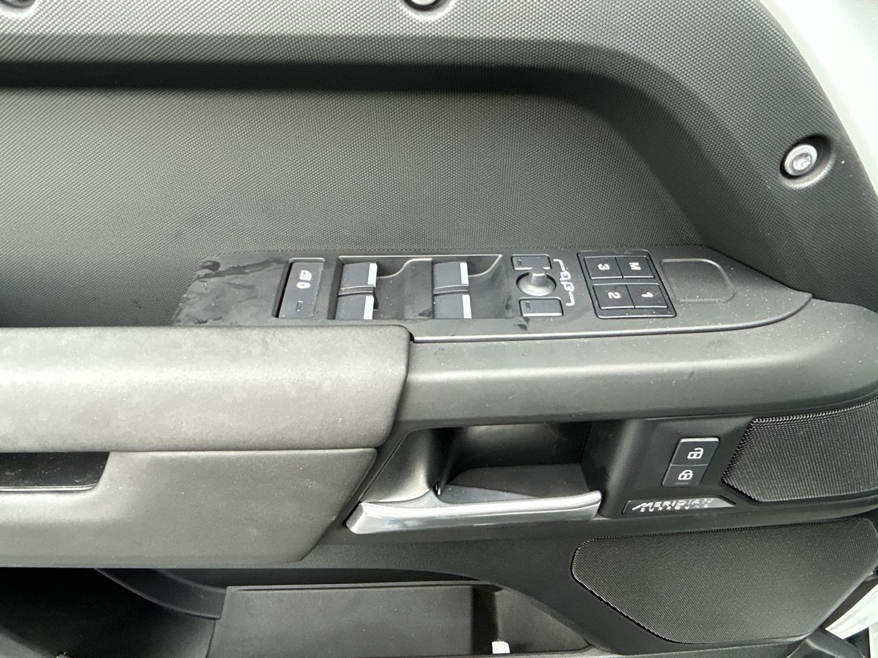 2025 Land Rover Defender