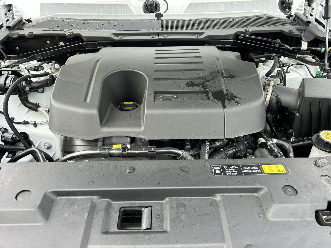 2025 Land Rover Defender in North Vancouver, British Columbia