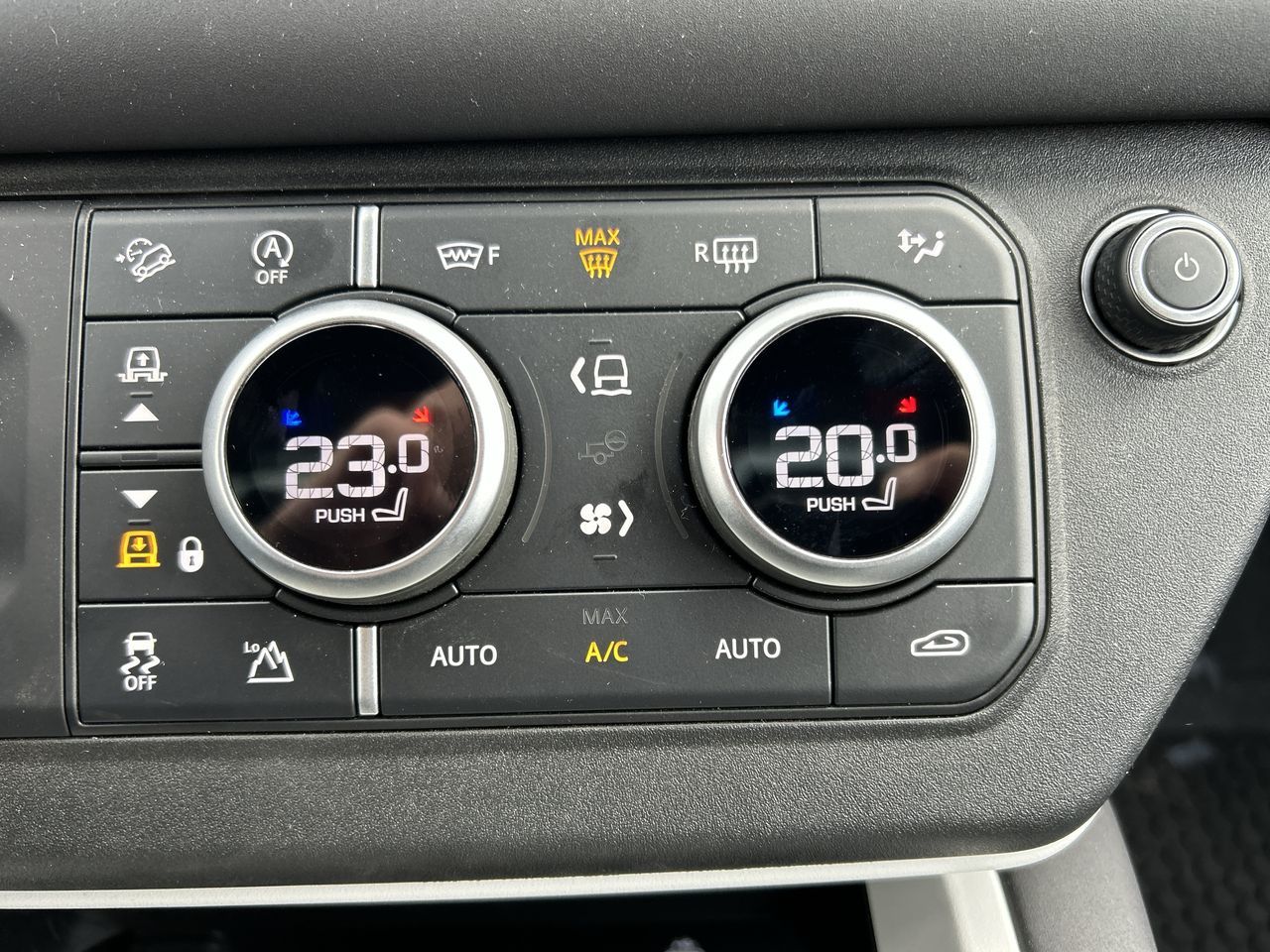 2025 Land Rover Defender in North Vancouver, British Columbia