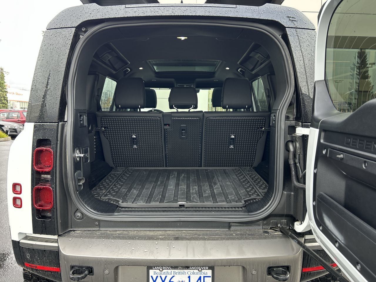 2025 Land Rover Defender in North Vancouver, British Columbia