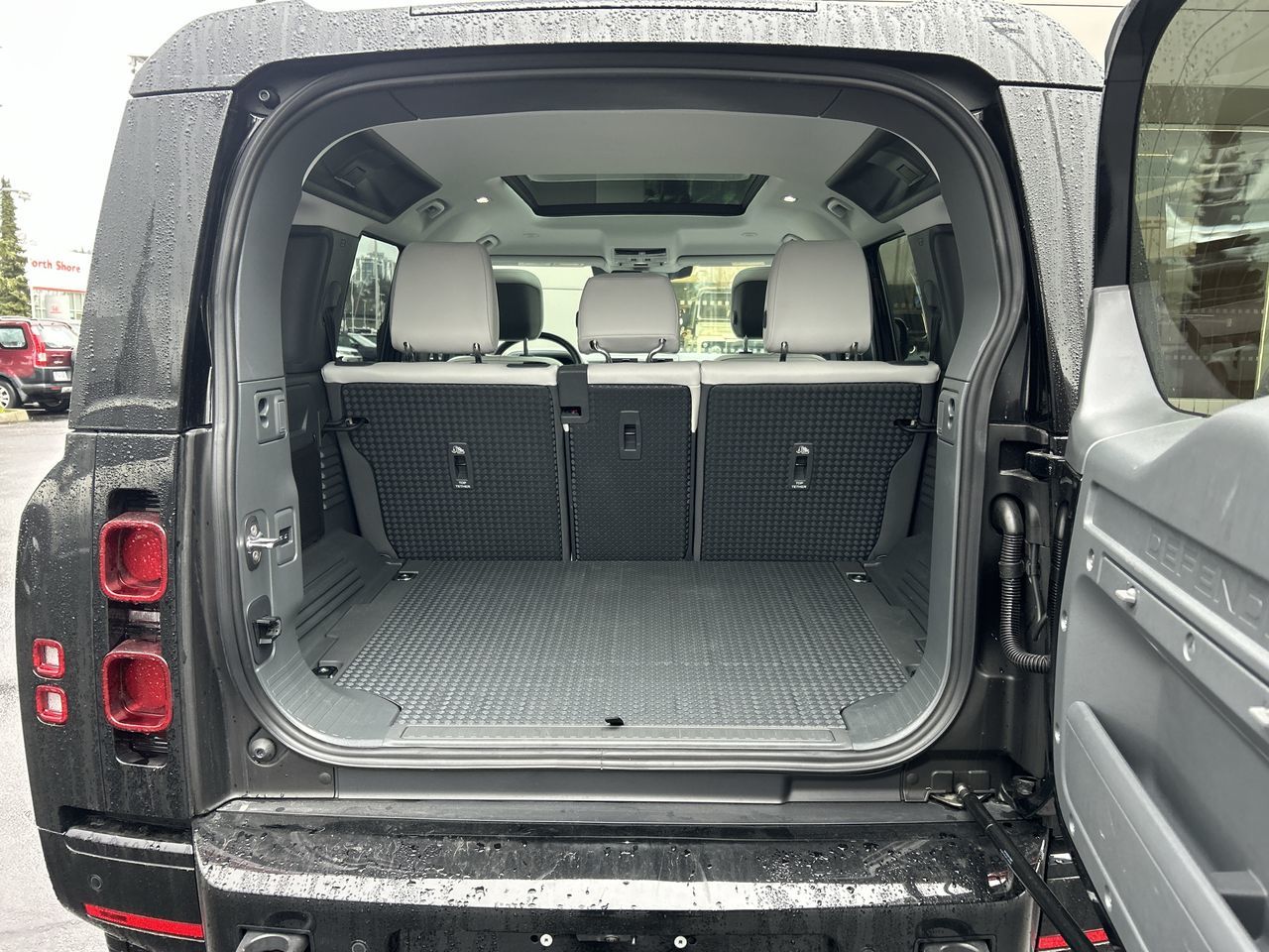 2025 Land Rover Defender