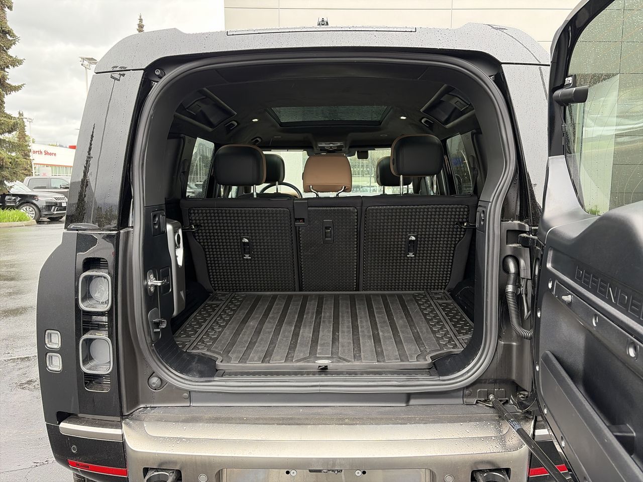 2025 Land Rover Defender