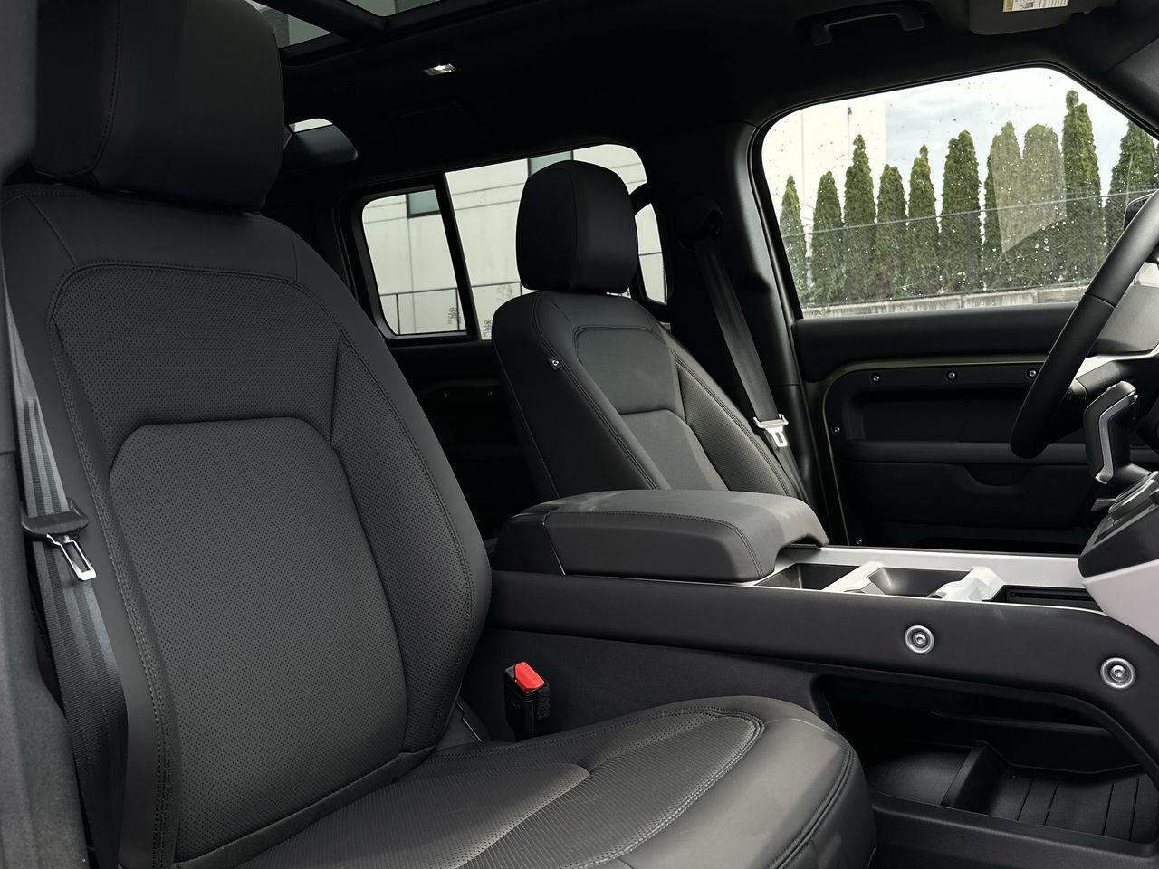 2025 Land Rover Defender