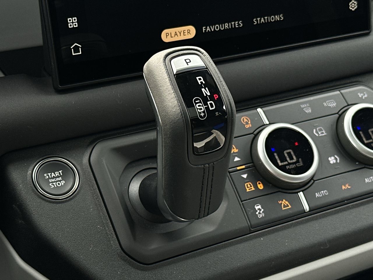 2025 Land Rover Defender