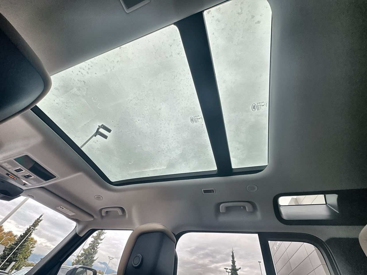 2026 Land Rover Defender in North Vancouver, British Columbia