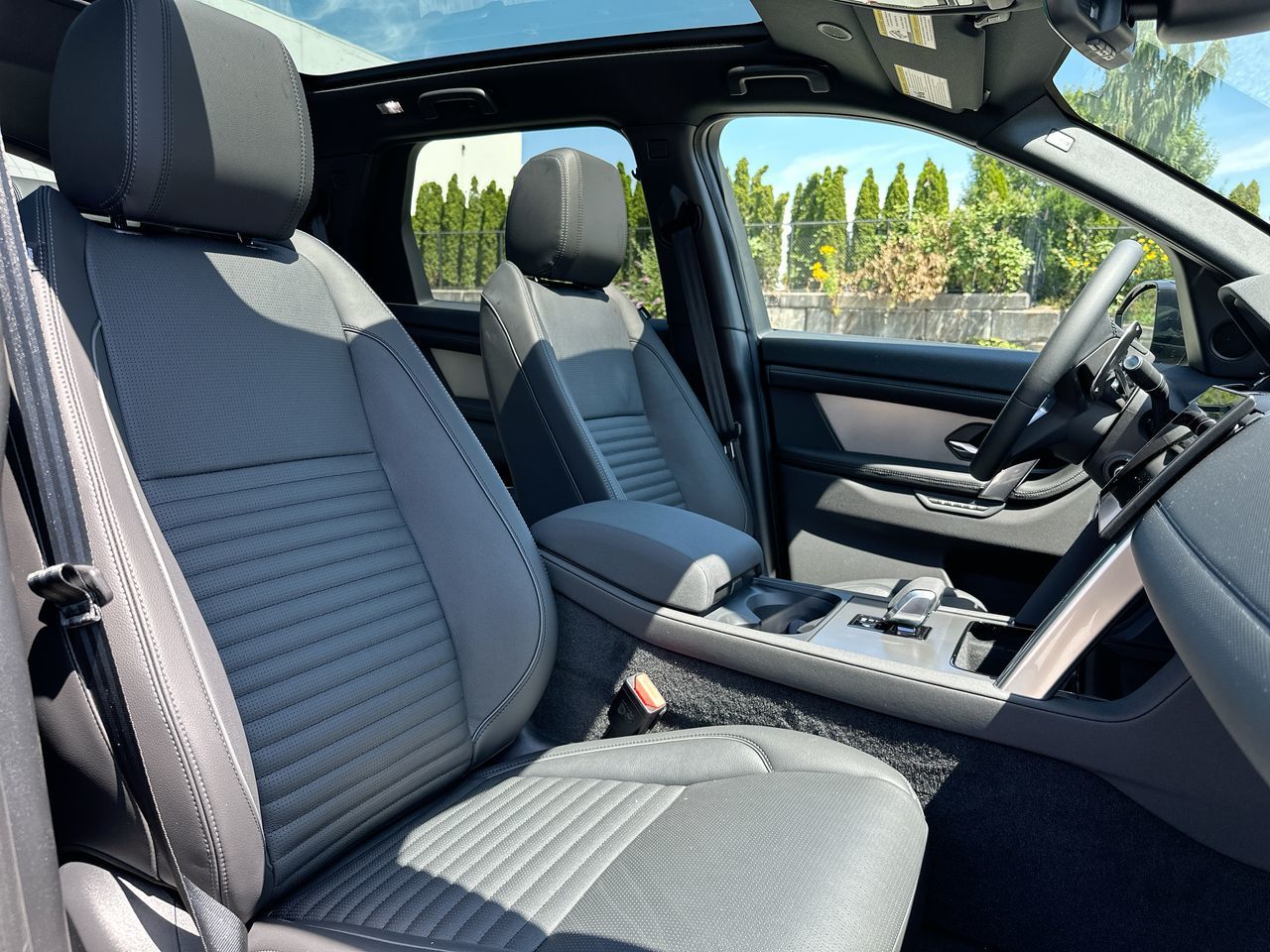 Land Rover DISCOVERY SPORT  2025 à North Vancouver, Colombie-Britannique
