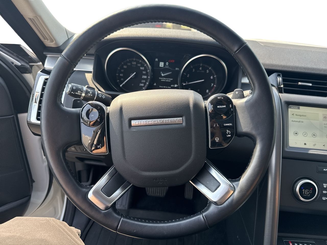 2020 Land Rover Discovery in North Vancouver, British Columbia