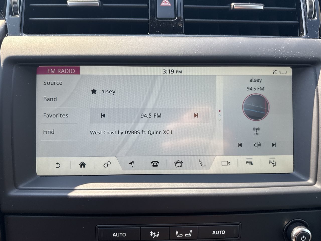 2020 Land Rover Discovery in North Vancouver, British Columbia