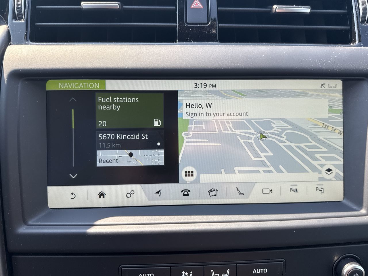 2020 Land Rover Discovery in North Vancouver, British Columbia