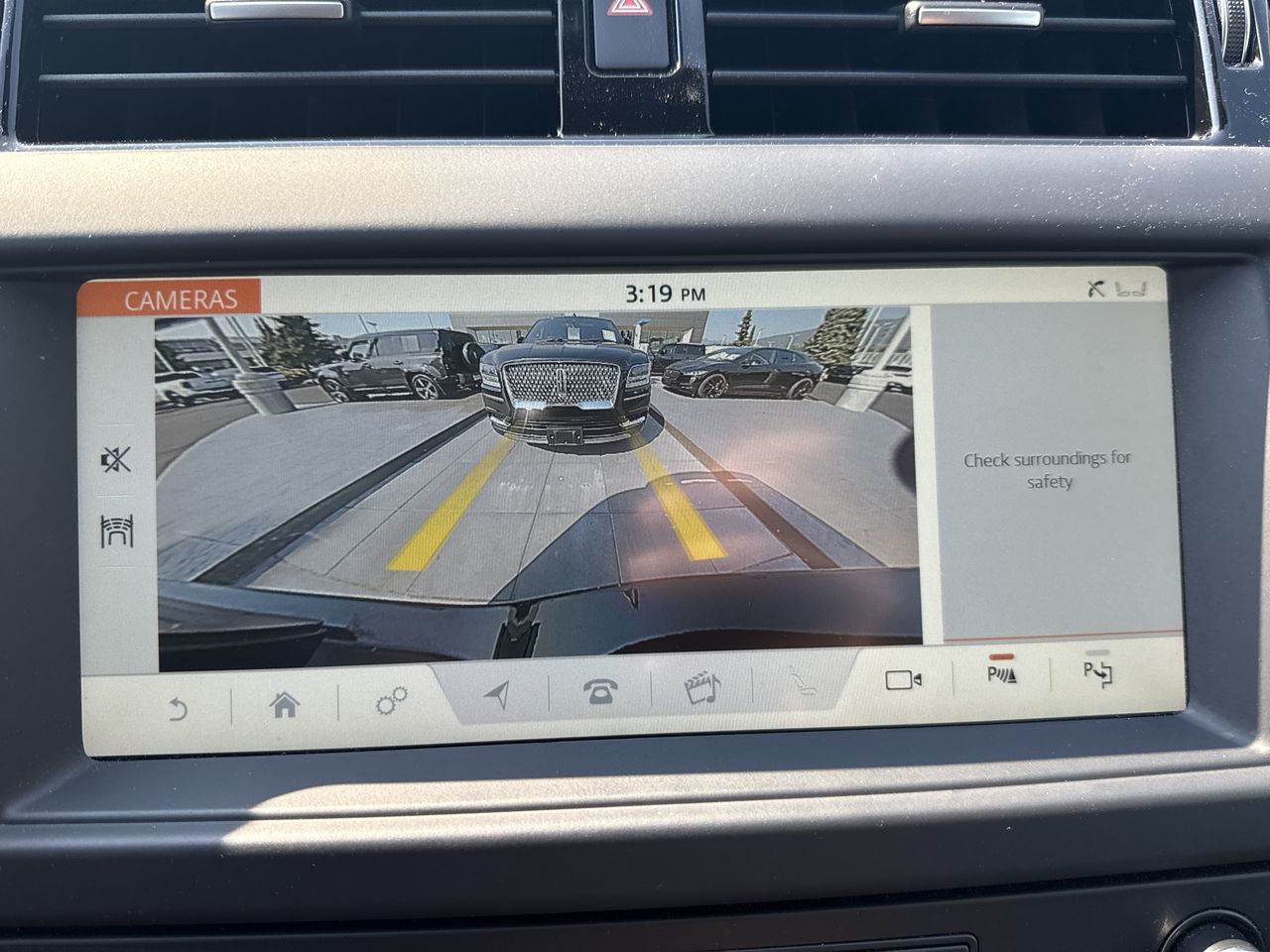 2020 Land Rover Discovery in North Vancouver, British Columbia