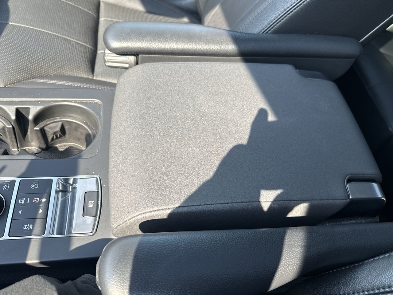 2020 Land Rover Discovery in North Vancouver, British Columbia