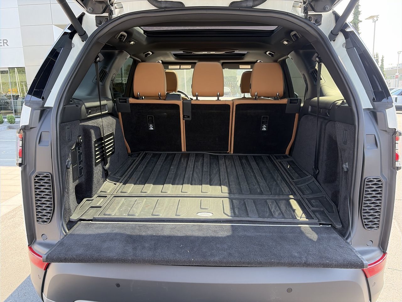 2020 Land Rover Discovery