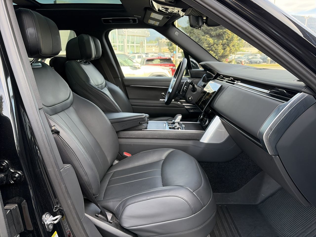 2023 Land Rover New Range Rover