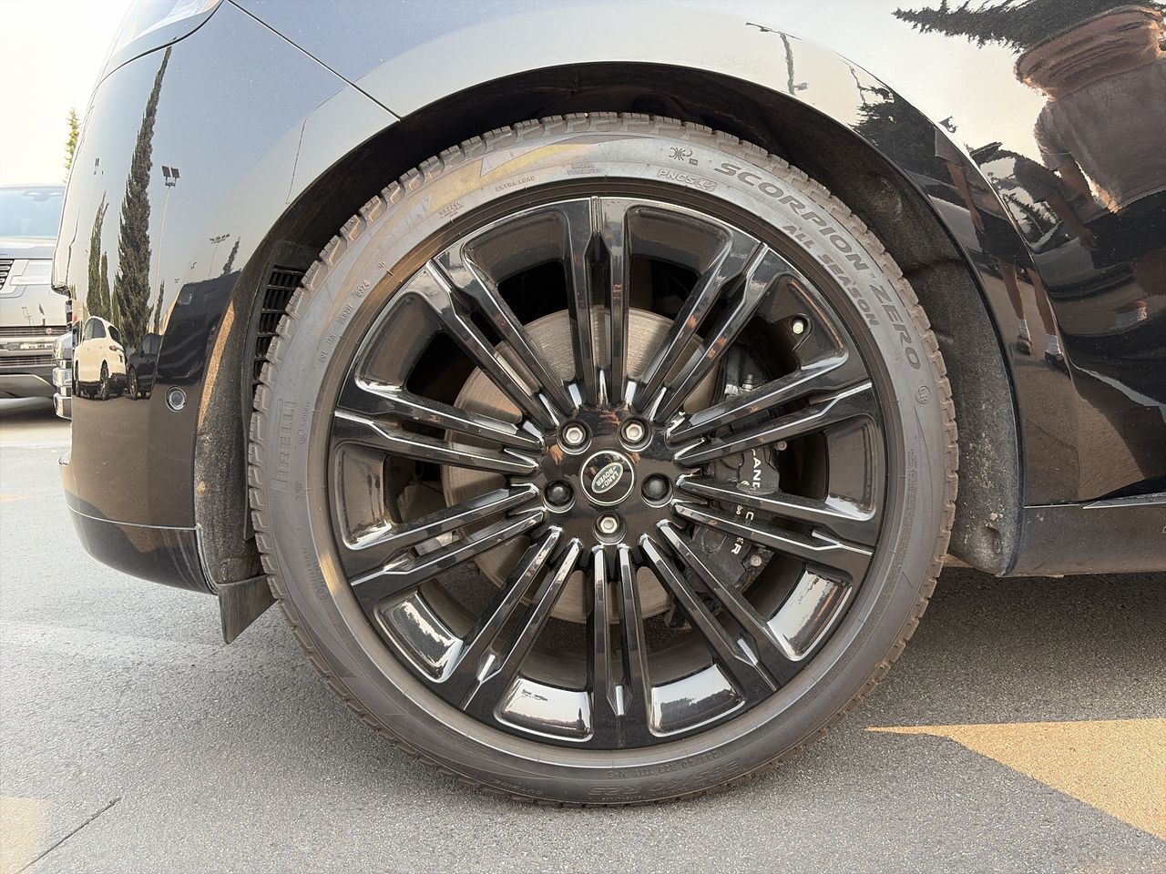 2023  New Range Rover