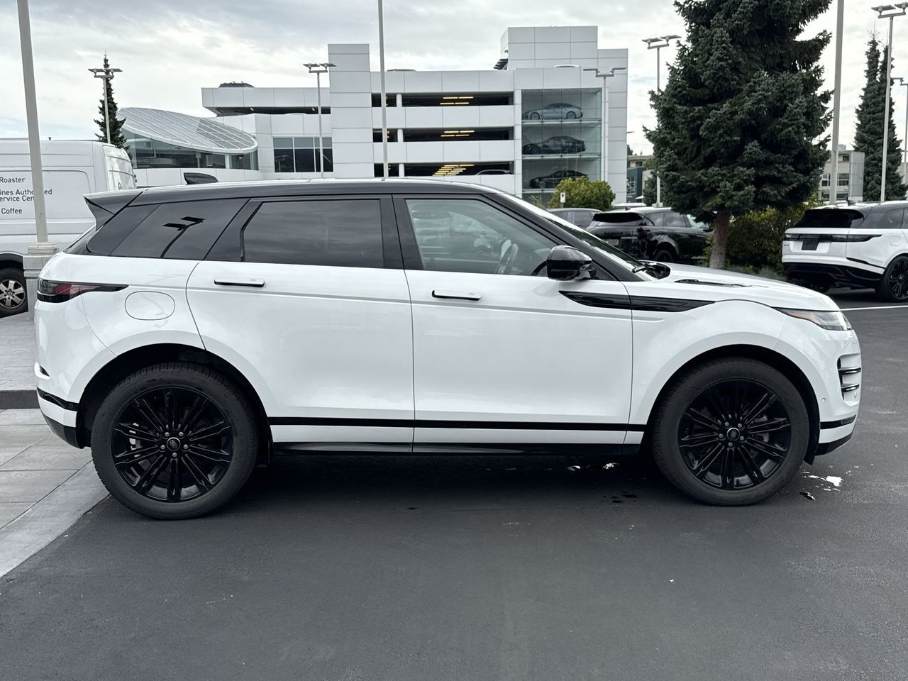 Land Rover Range Rover Evoque  2024 à North Vancouver, Colombie-Britannique