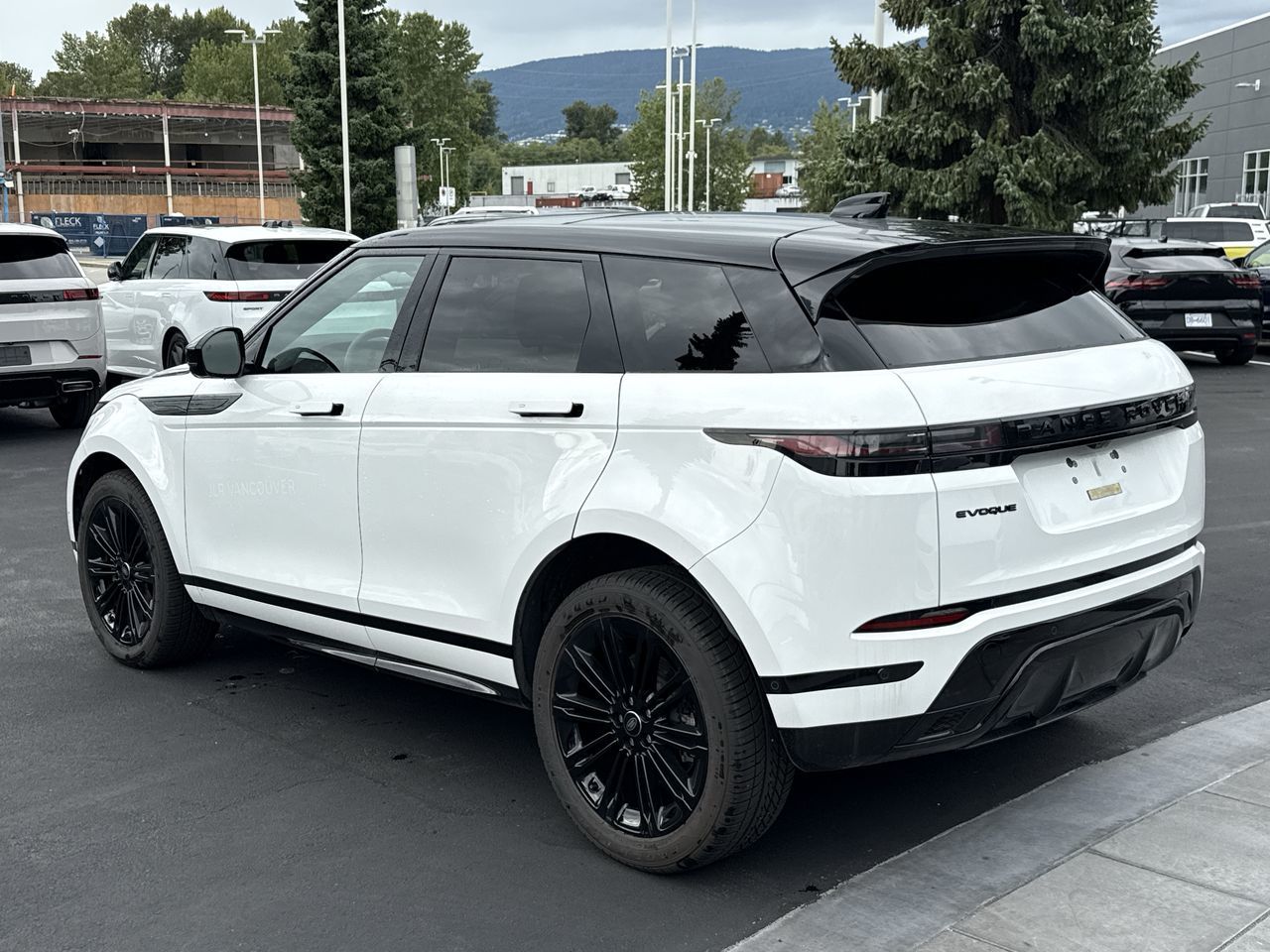 Land Rover Range Rover Evoque  2024 à North Vancouver, Colombie-Britannique