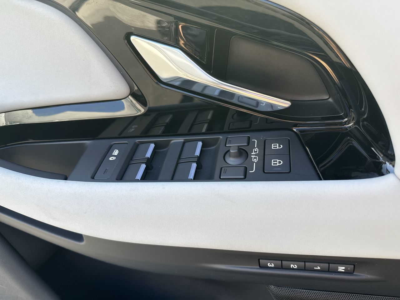 2024 Land Rover Range Rover Evoque in North Vancouver, British Columbia