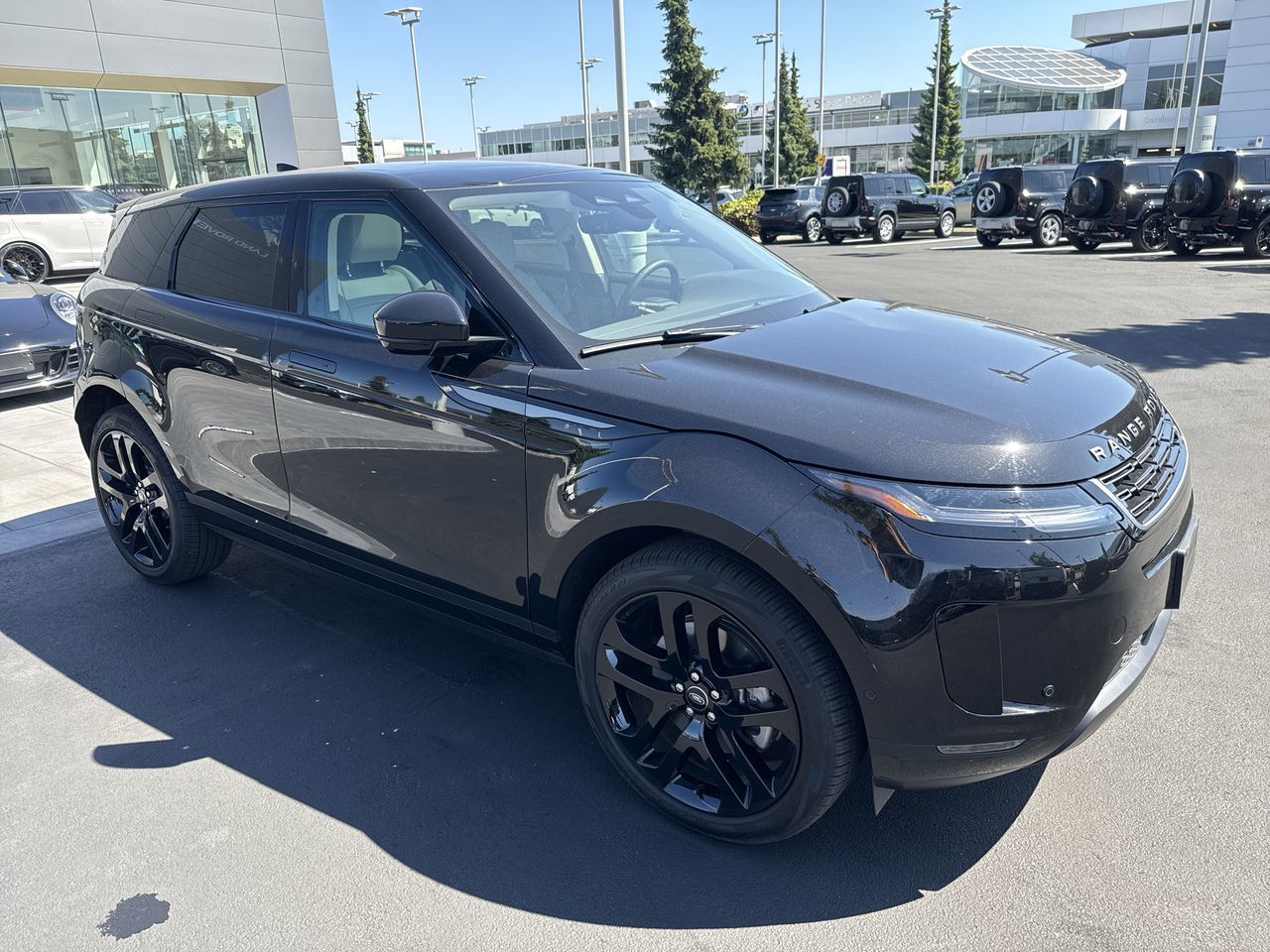 2024 Land Rover Range Rover Evoque in North Vancouver, British Columbia