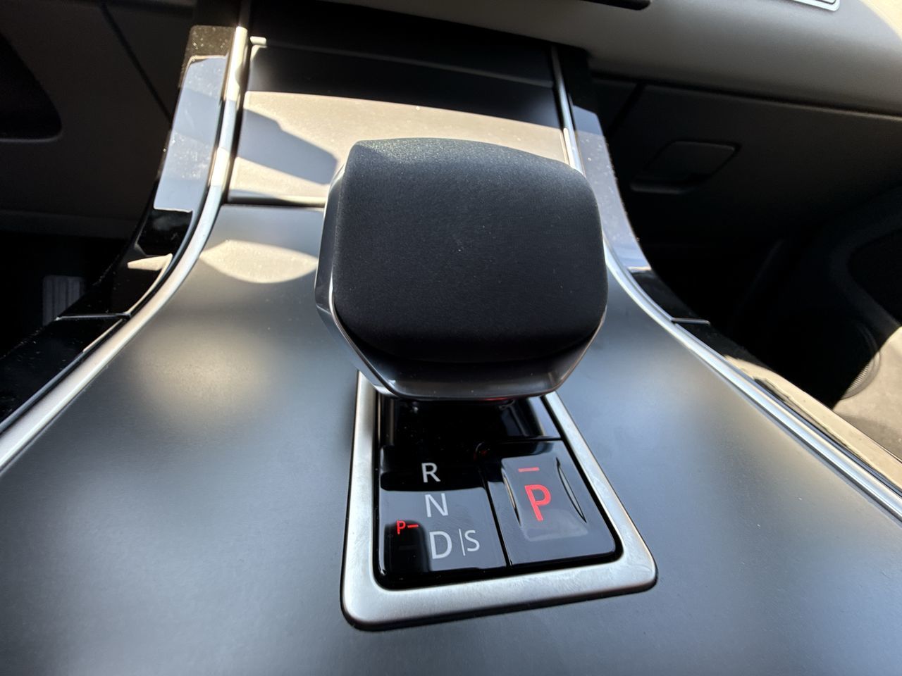 2026 Land Rover Range Rover Evoque in North Vancouver, British Columbia