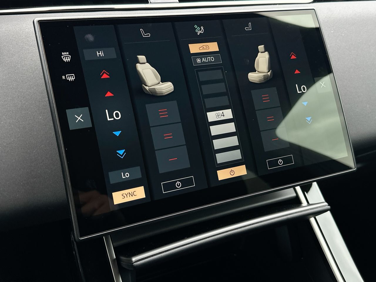 2026  Range Rover Evoque