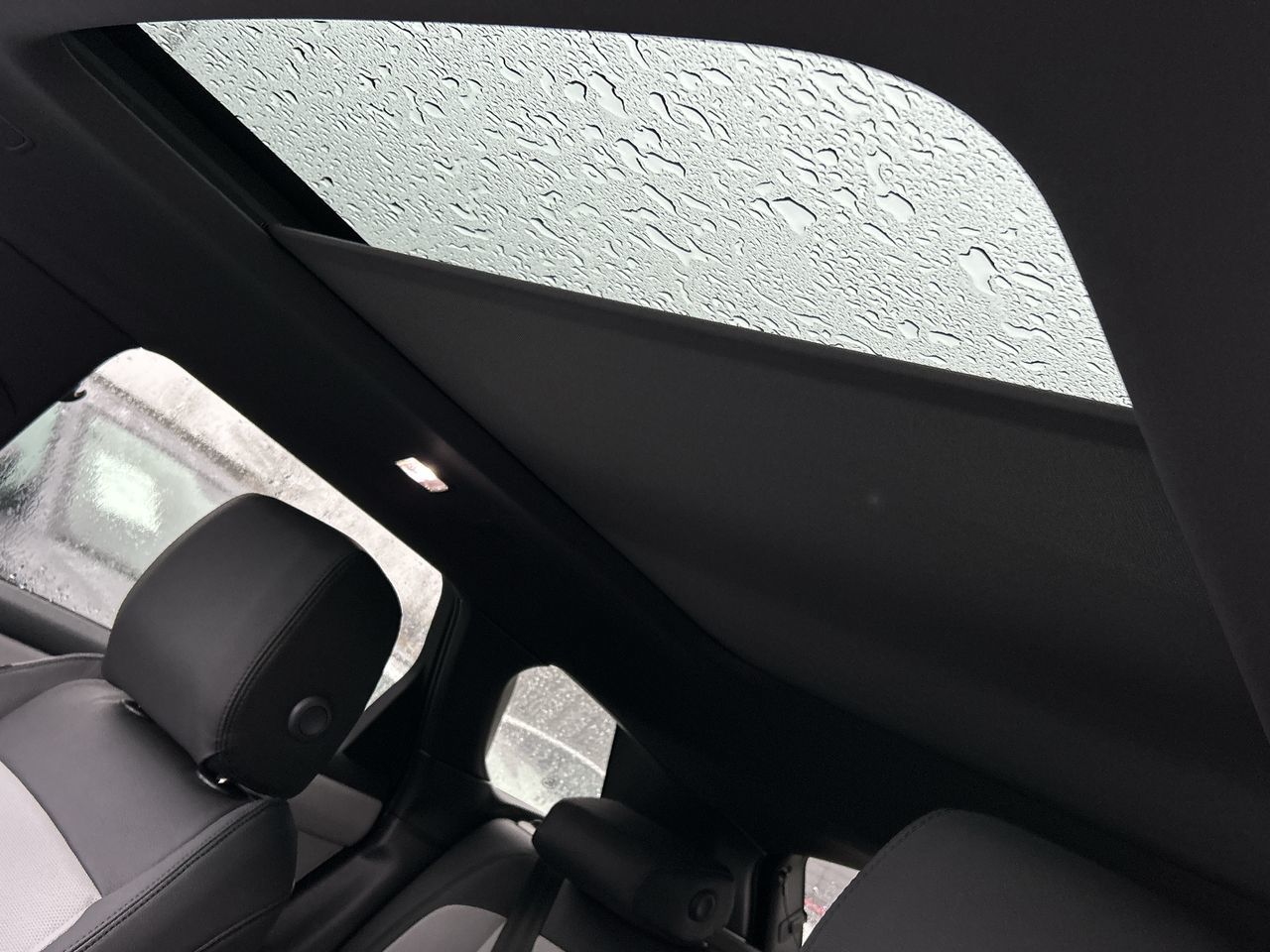 2026  Range Rover Evoque