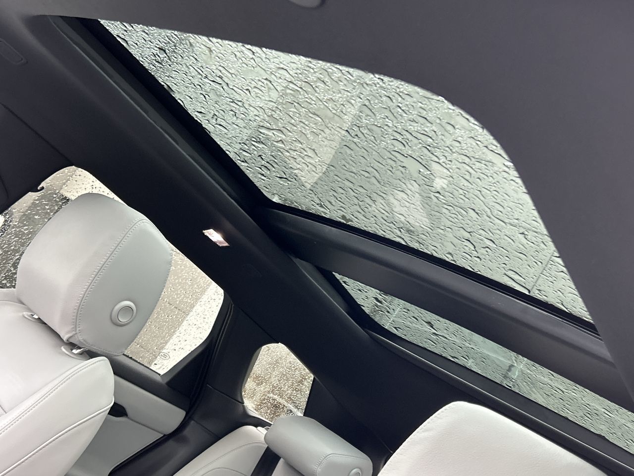 2026  Range Rover Evoque