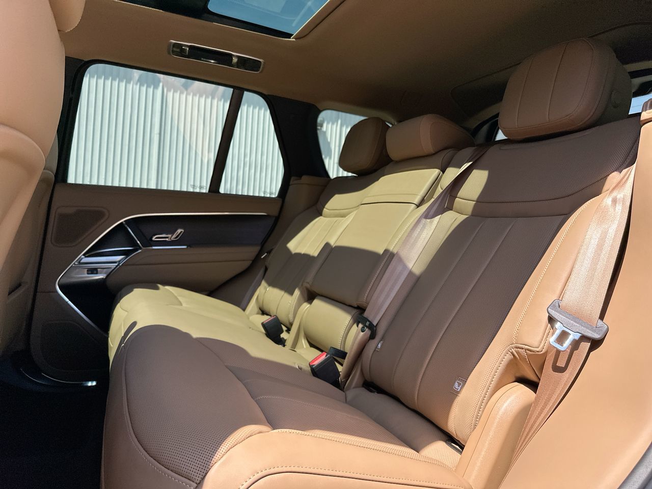 2025  Range Rover Mild Hybrid