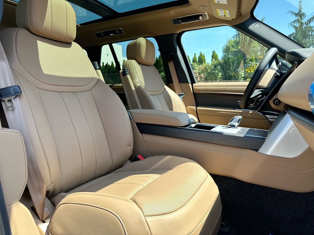 2025  Range Rover Mild Hybrid