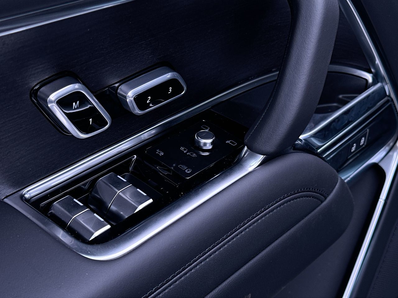 Land Rover Range Rover Mild Hybrid  2025 à North Vancouver, Colombie-Britannique