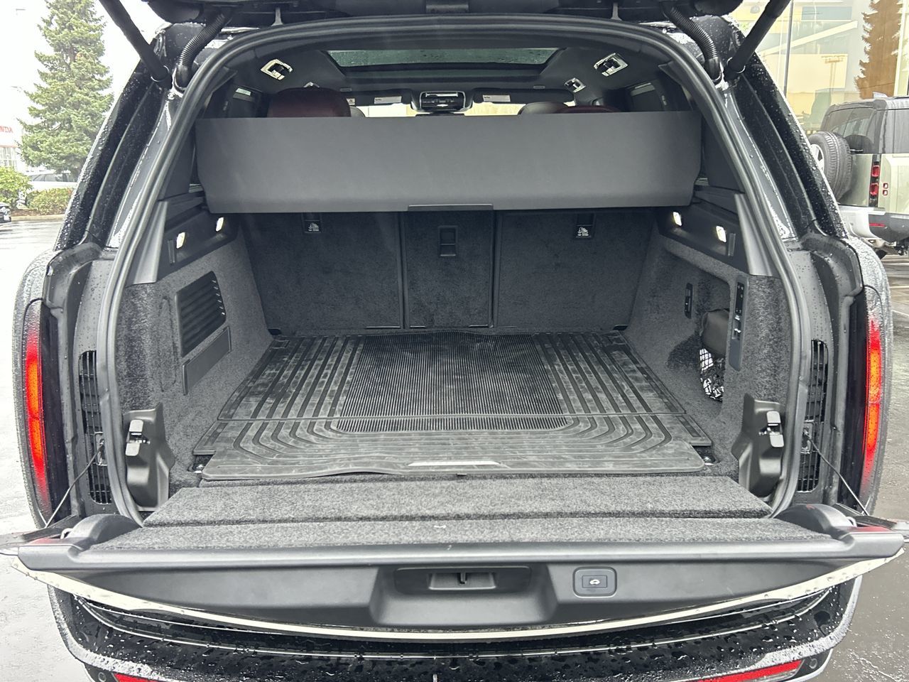 2025  Range Rover Mild Hybrid