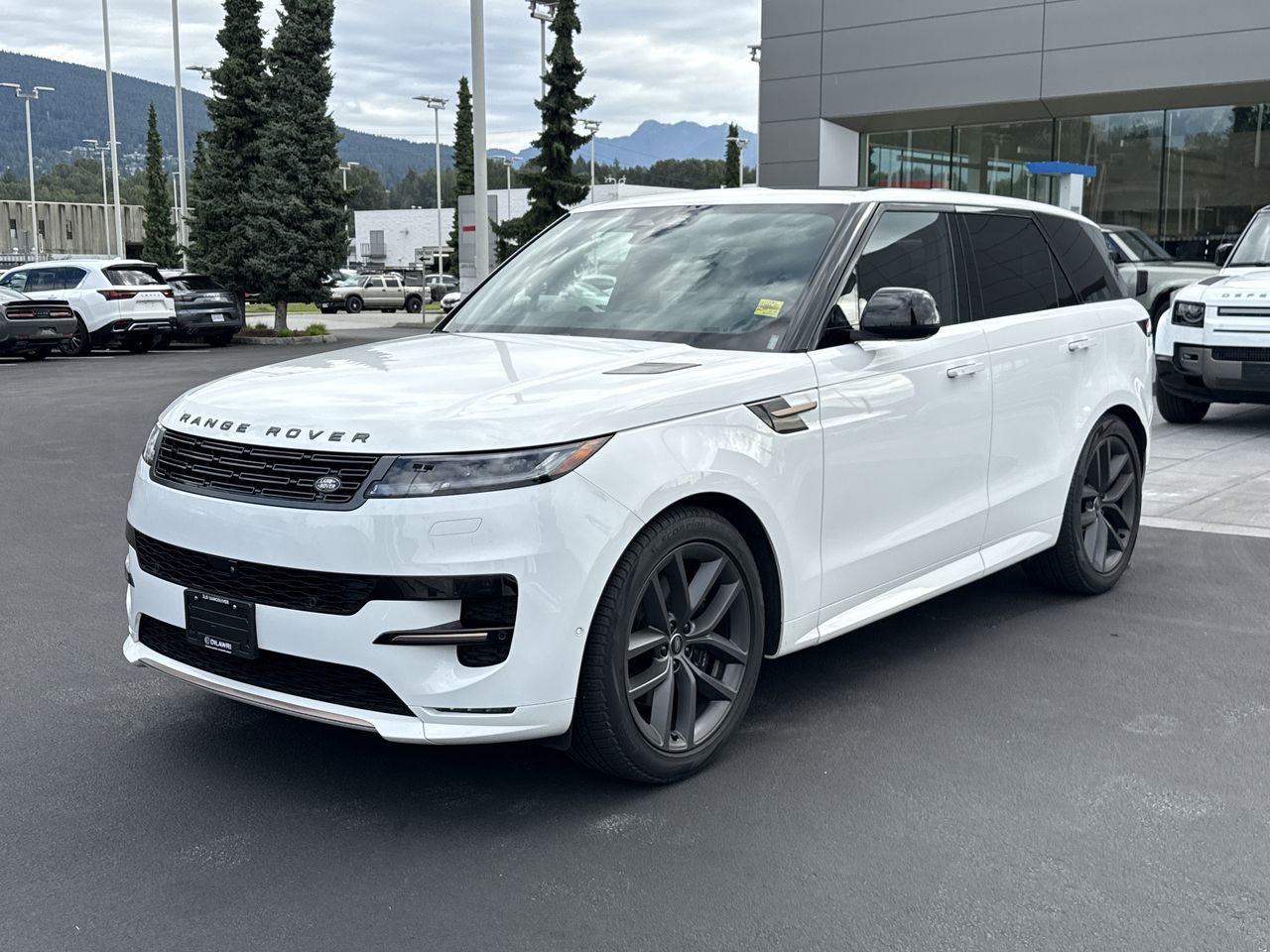 2024 Land Rover RANGE ROVER SPORT Mild Hybrid in North Vancouver, British Columbia