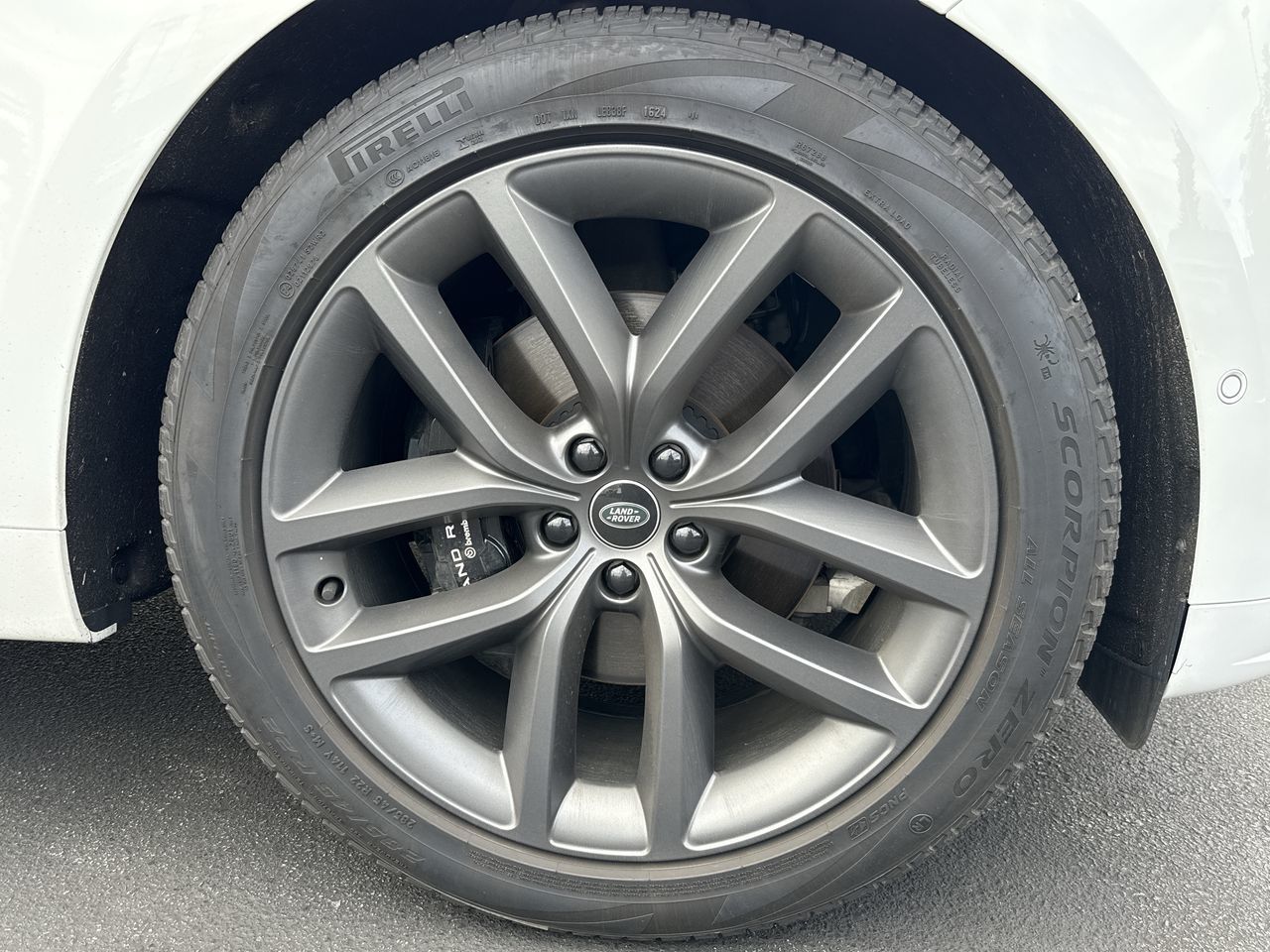 2024 Land Rover RANGE ROVER SPORT Mild Hybrid in North Vancouver, British Columbia