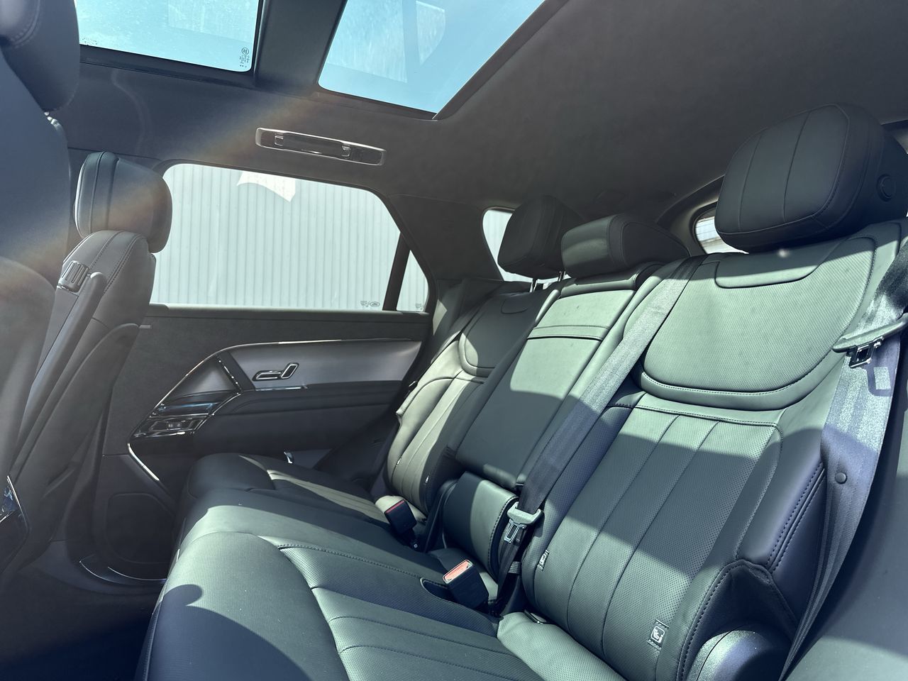 2025 Land Rover RANGE ROVER SPORT Mild Hybrid in North Vancouver, British Columbia