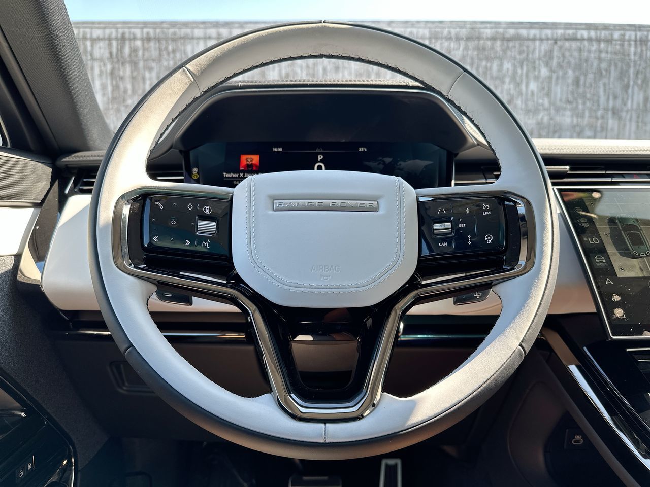 2025 Land Rover RANGE ROVER SPORT Mild Hybrid in North Vancouver, British Columbia