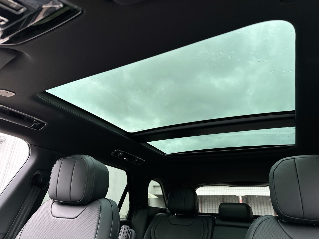 2025 Land Rover RANGE ROVER SPORT Mild Hybrid in North Vancouver, British Columbia