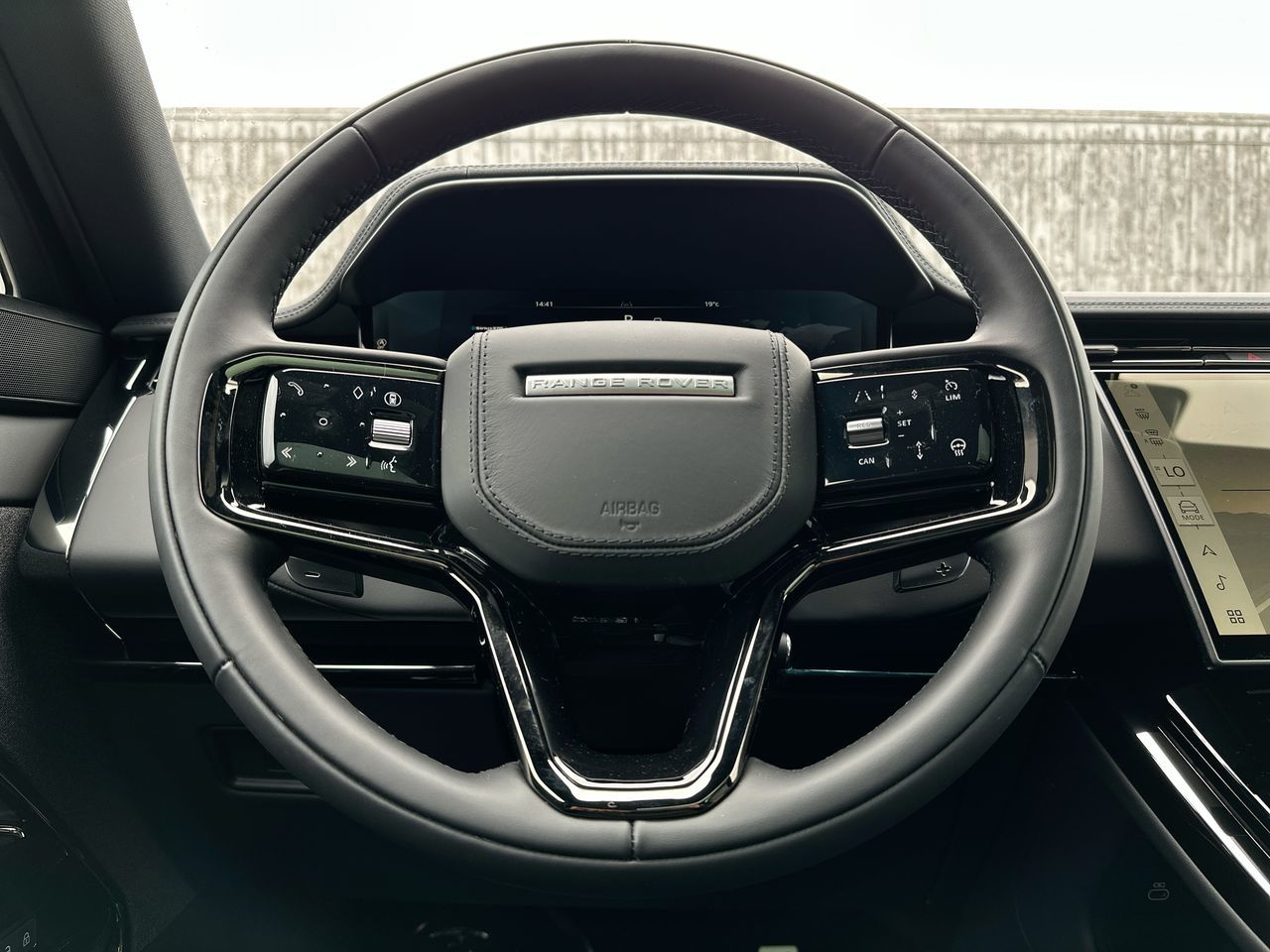 2025 Land Rover RANGE ROVER SPORT Mild Hybrid in North Vancouver, British Columbia