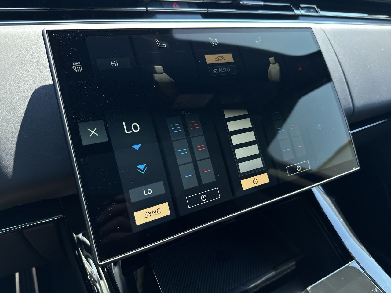 2025 Land Rover RANGE ROVER SPORT Mild Hybrid in North Vancouver, British Columbia