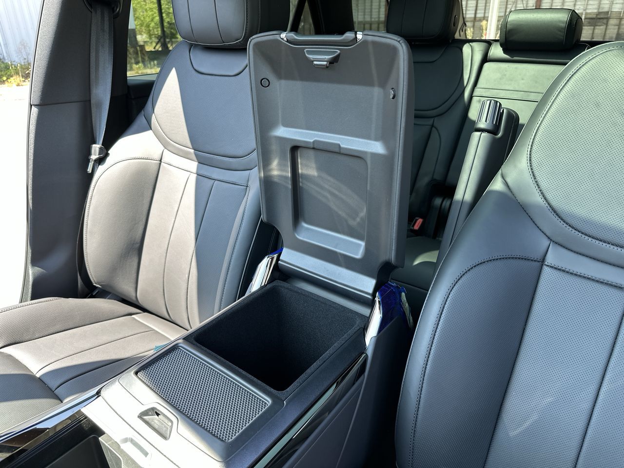 2025 Land Rover RANGE ROVER SPORT Mild Hybrid in North Vancouver, British Columbia