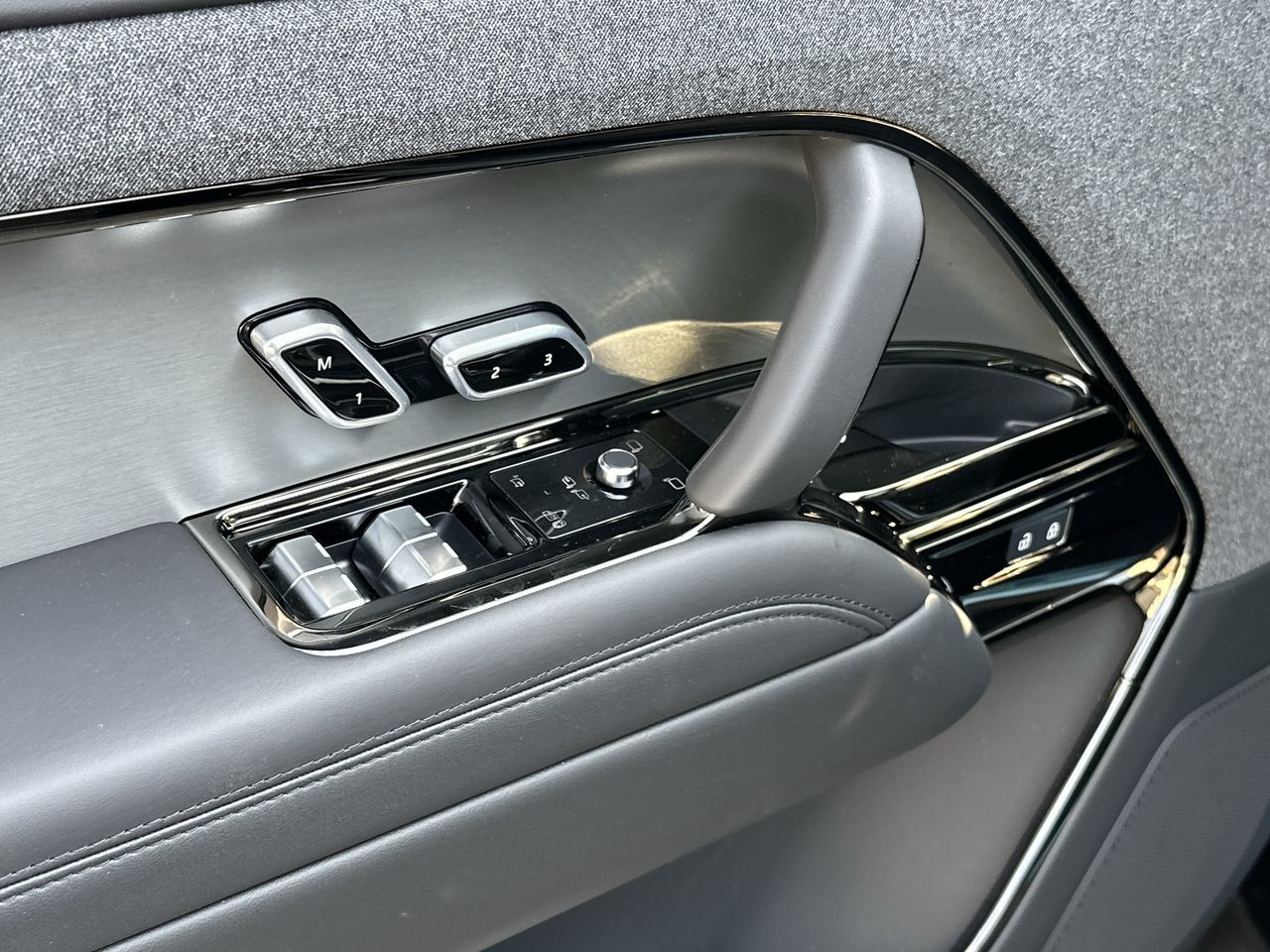 2025  Range Rover Sport Mild Hybrid