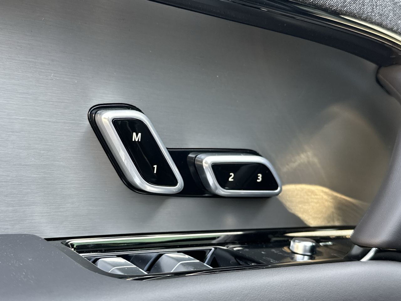 2025  Range Rover Sport Mild Hybrid