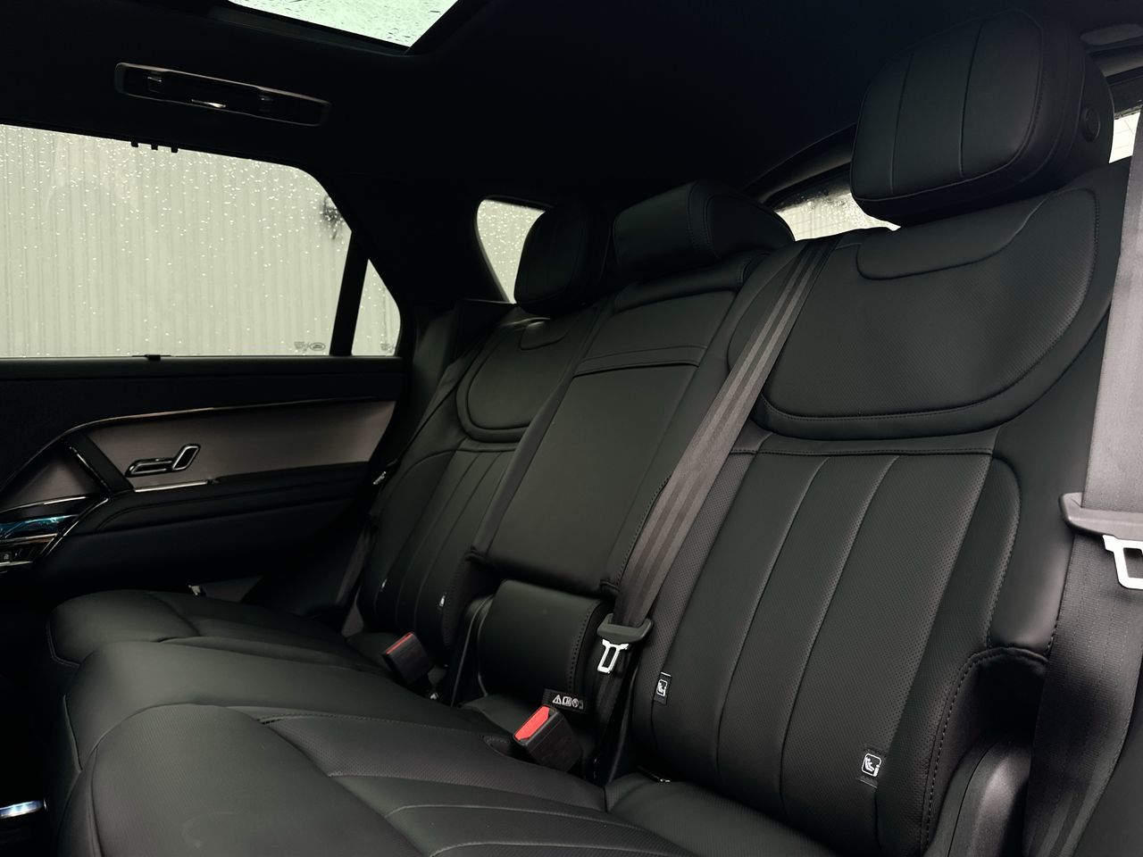 2025 Land Rover RANGE ROVER SPORT Mild Hybrid in North Vancouver, British Columbia