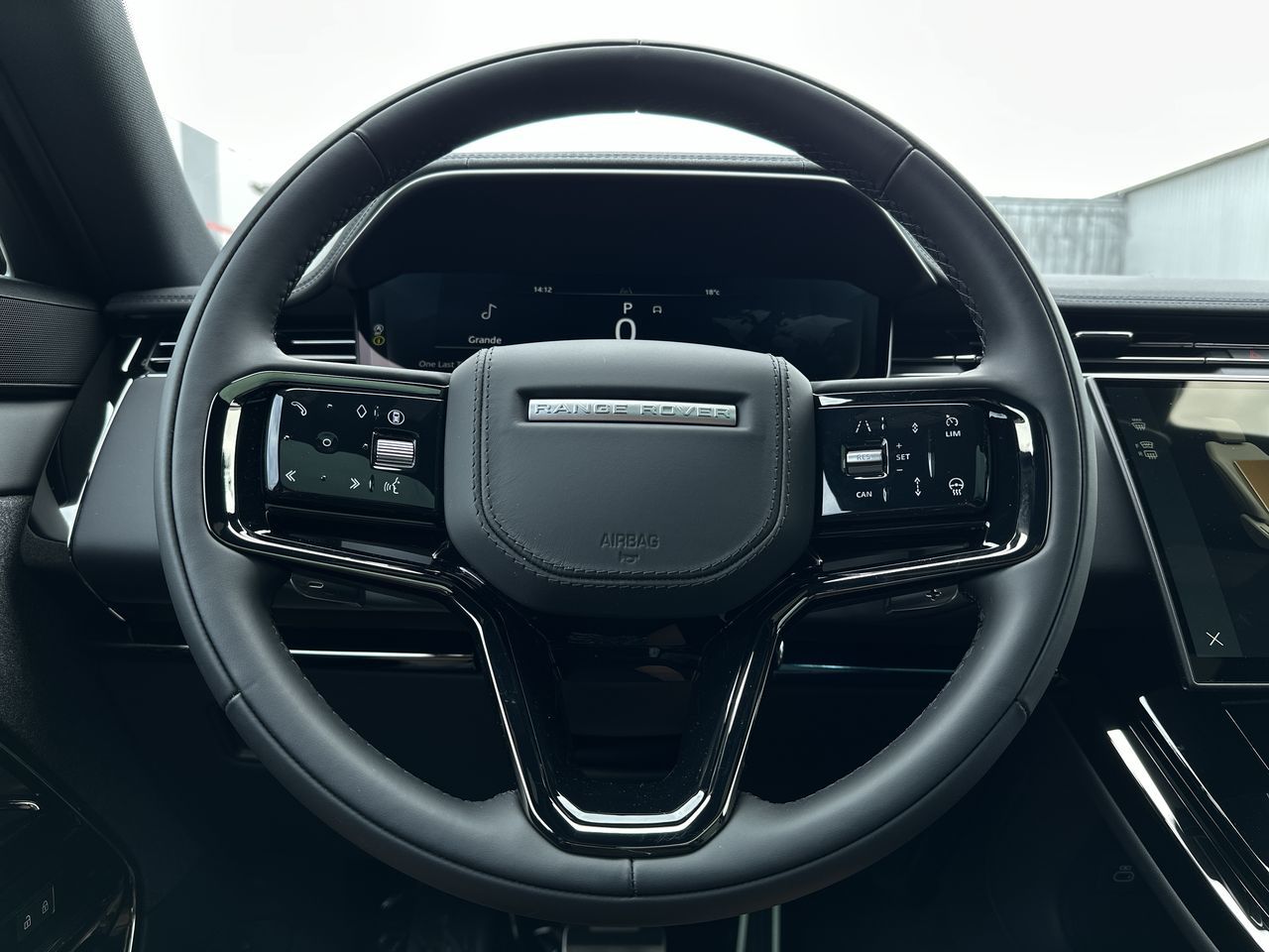 2025 Land Rover RANGE ROVER SPORT Mild Hybrid in North Vancouver, British Columbia