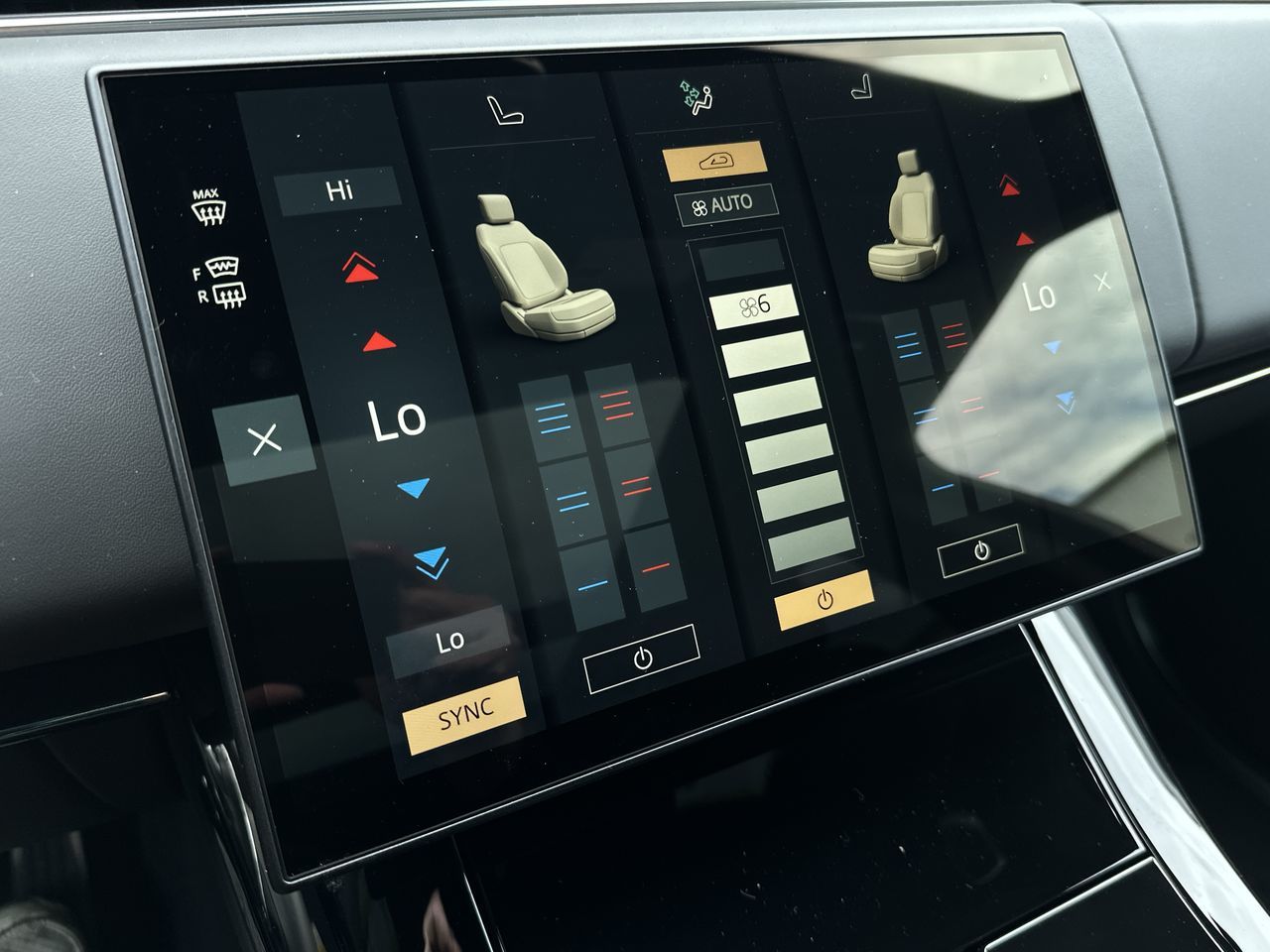 2025 Land Rover RANGE ROVER SPORT Mild Hybrid in North Vancouver, British Columbia