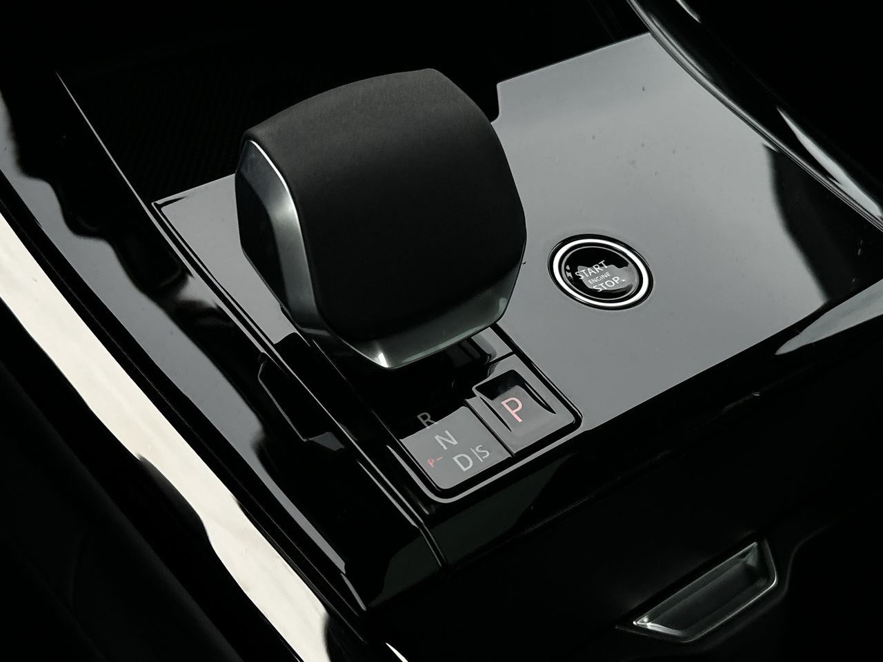 Land Rover Range Rover Sport Mild Hybrid  2025 à North Vancouver, Colombie-Britannique