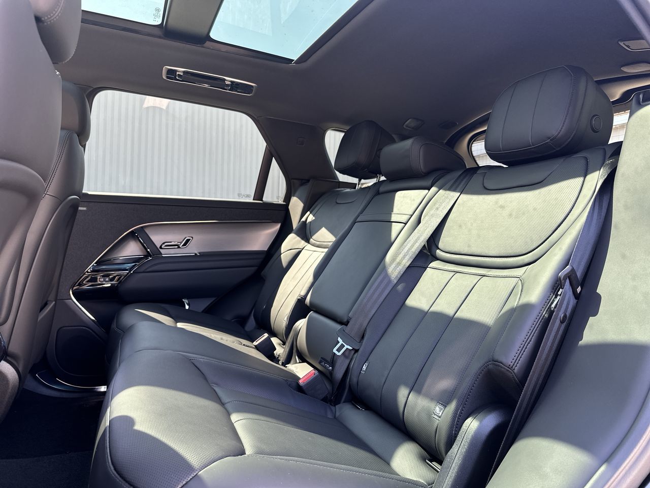 2025  Range Rover Sport Mild Hybrid