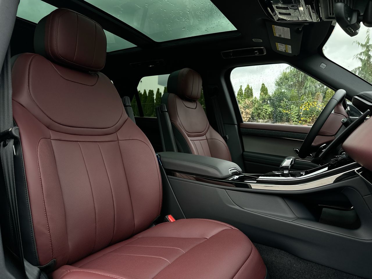 2025 Land Rover RANGE ROVER SPORT Mild Hybrid in North Vancouver, British Columbia