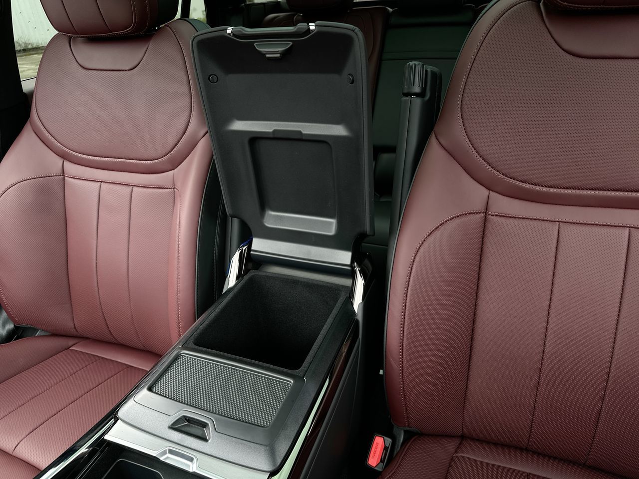 2025 Land Rover RANGE ROVER SPORT Mild Hybrid in North Vancouver, British Columbia