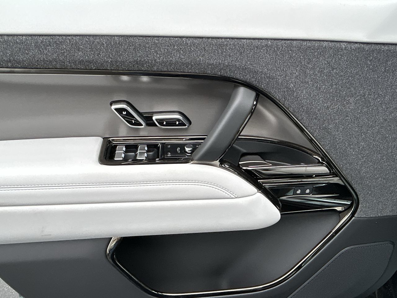 2026  Range Rover Sport Mild Hybrid