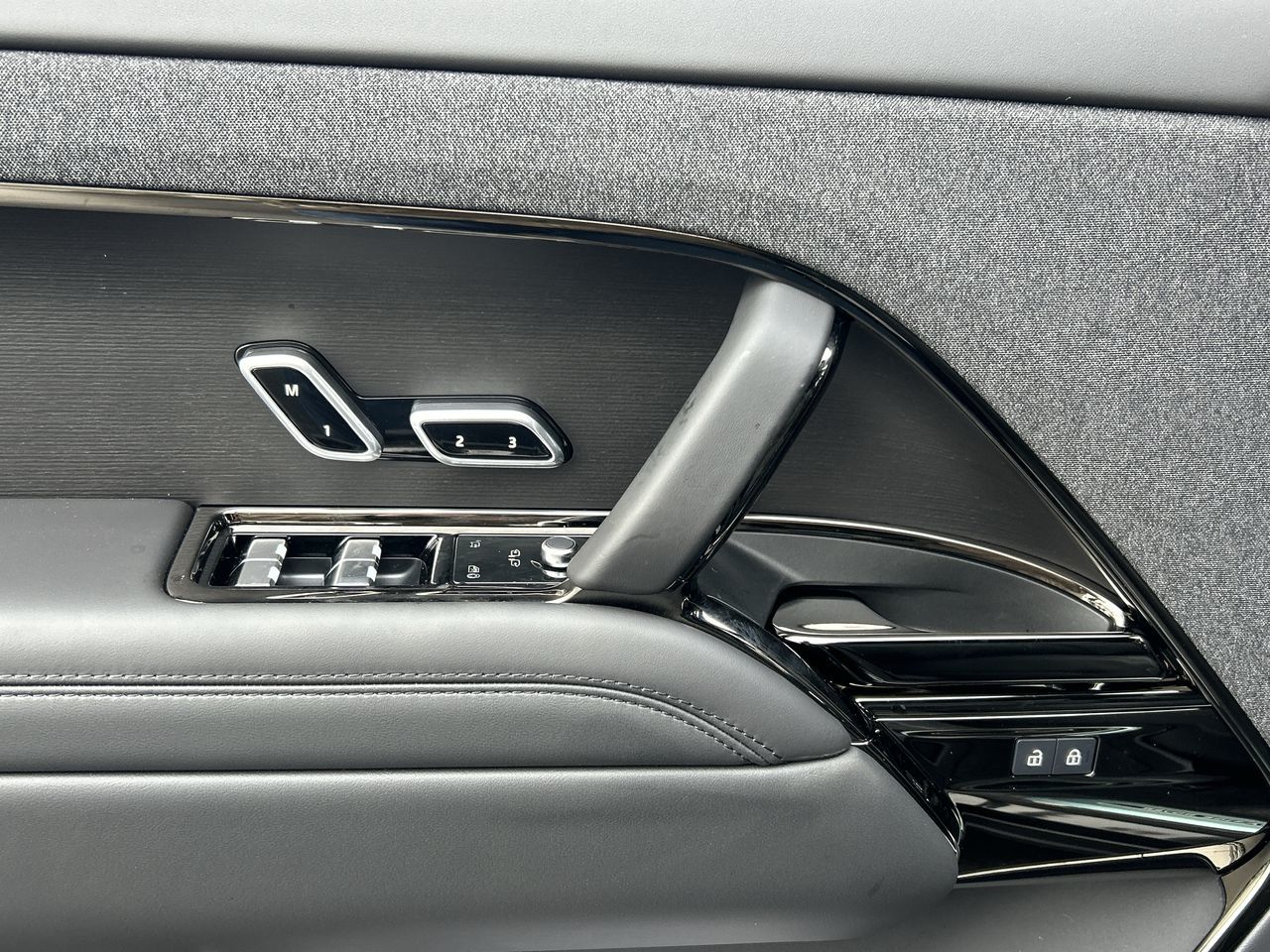 2026  Range Rover Sport Mild Hybrid